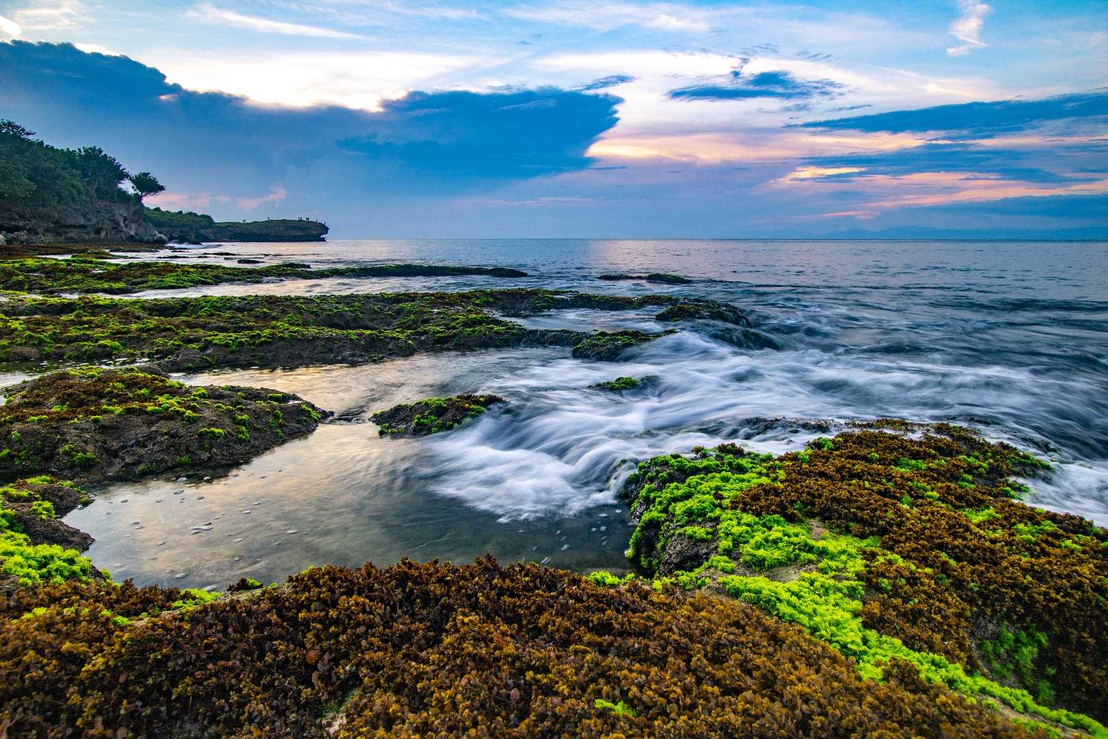 Pantai Tunggak Saba