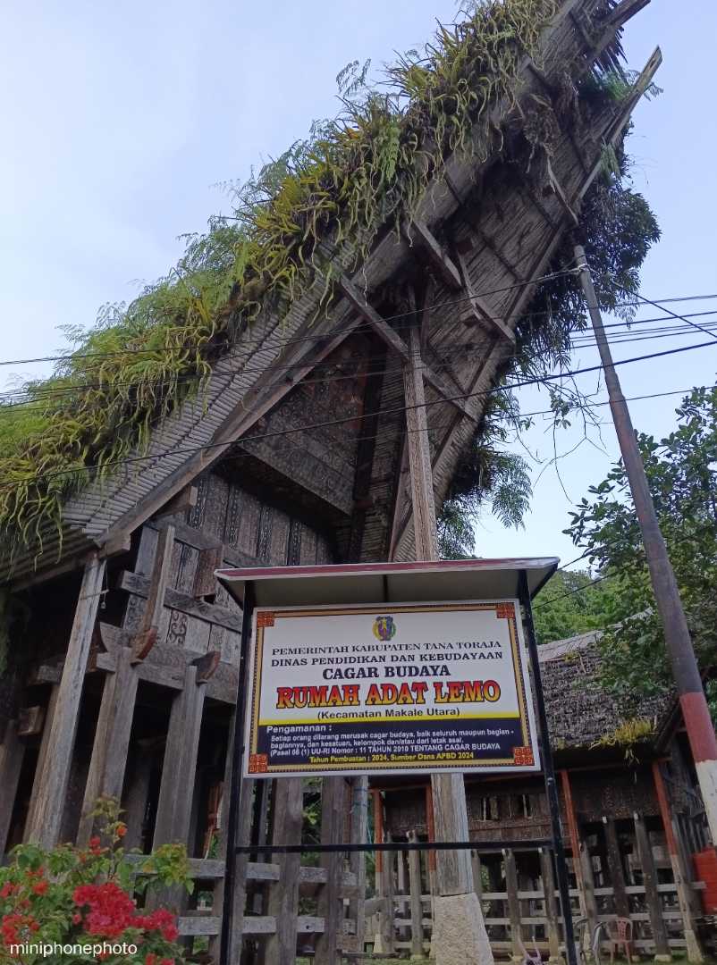 Rumah Adat Toraja