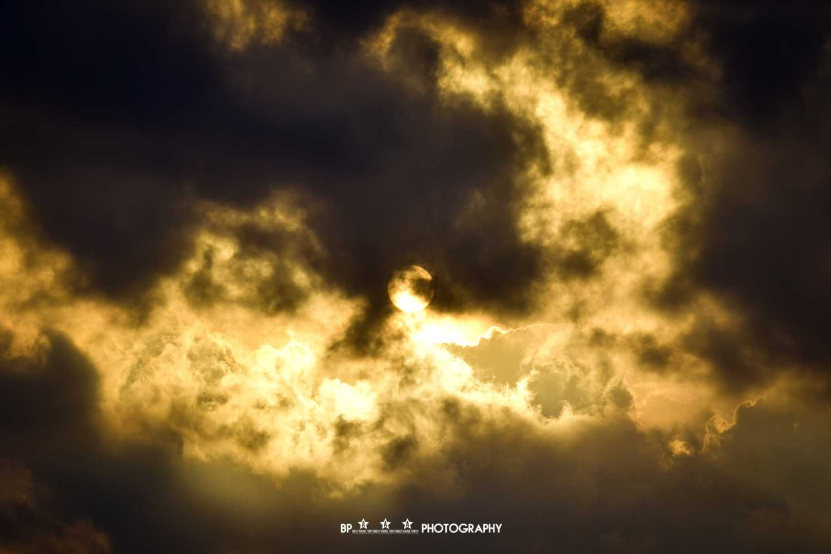 SUNSET KALA ITU