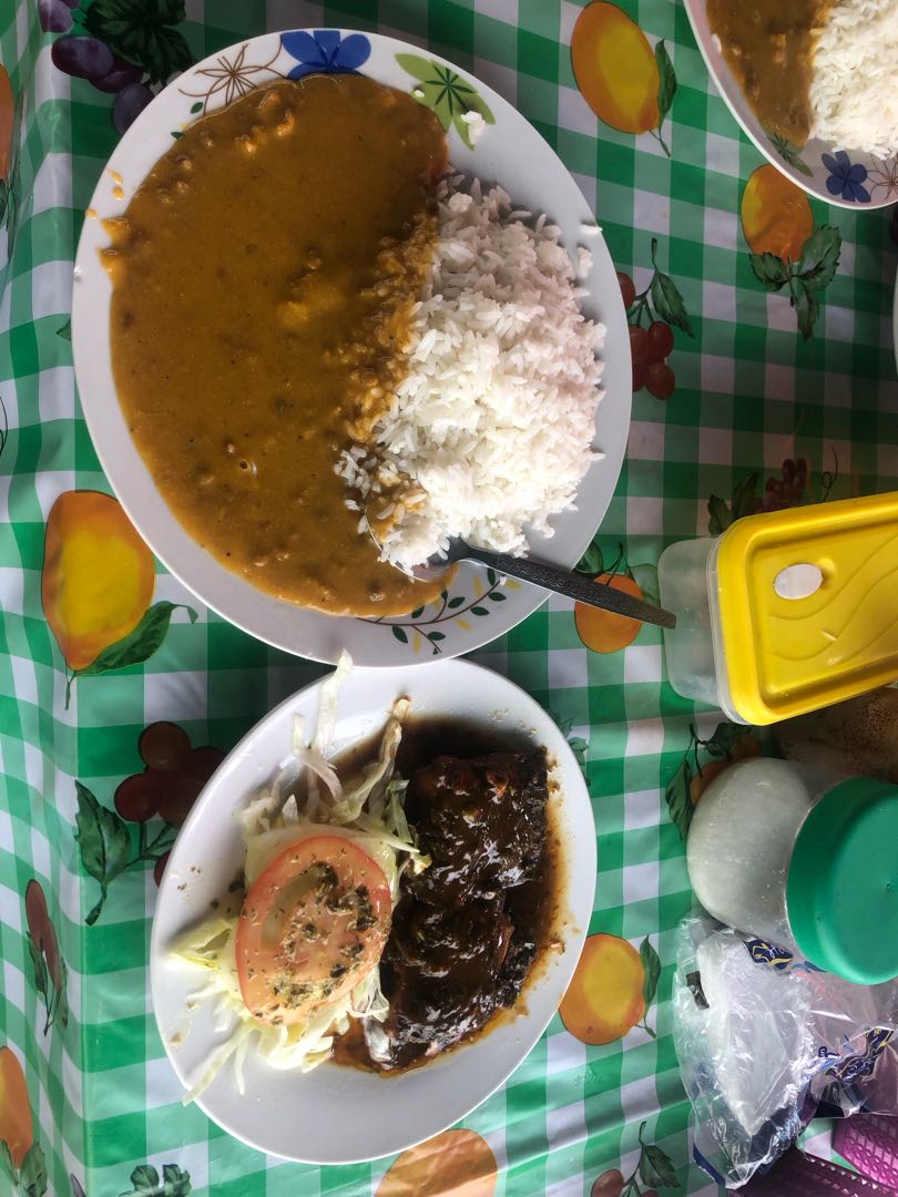 rico almuerzo en las costas de Ecuador 🇪🇨 