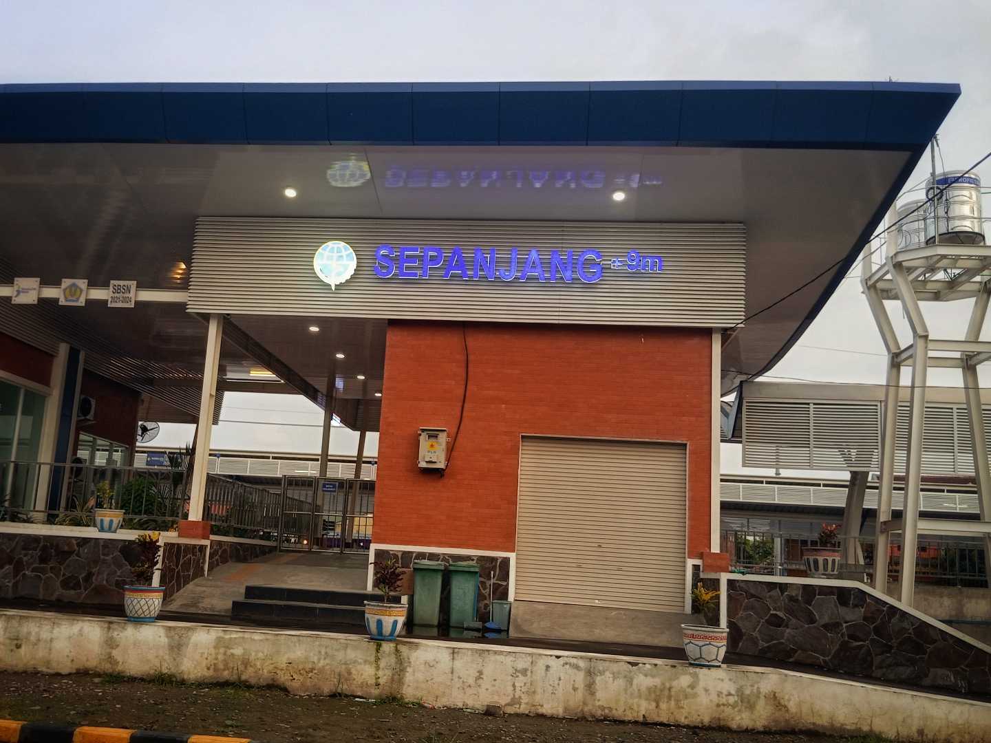 stasiun sepanjang
