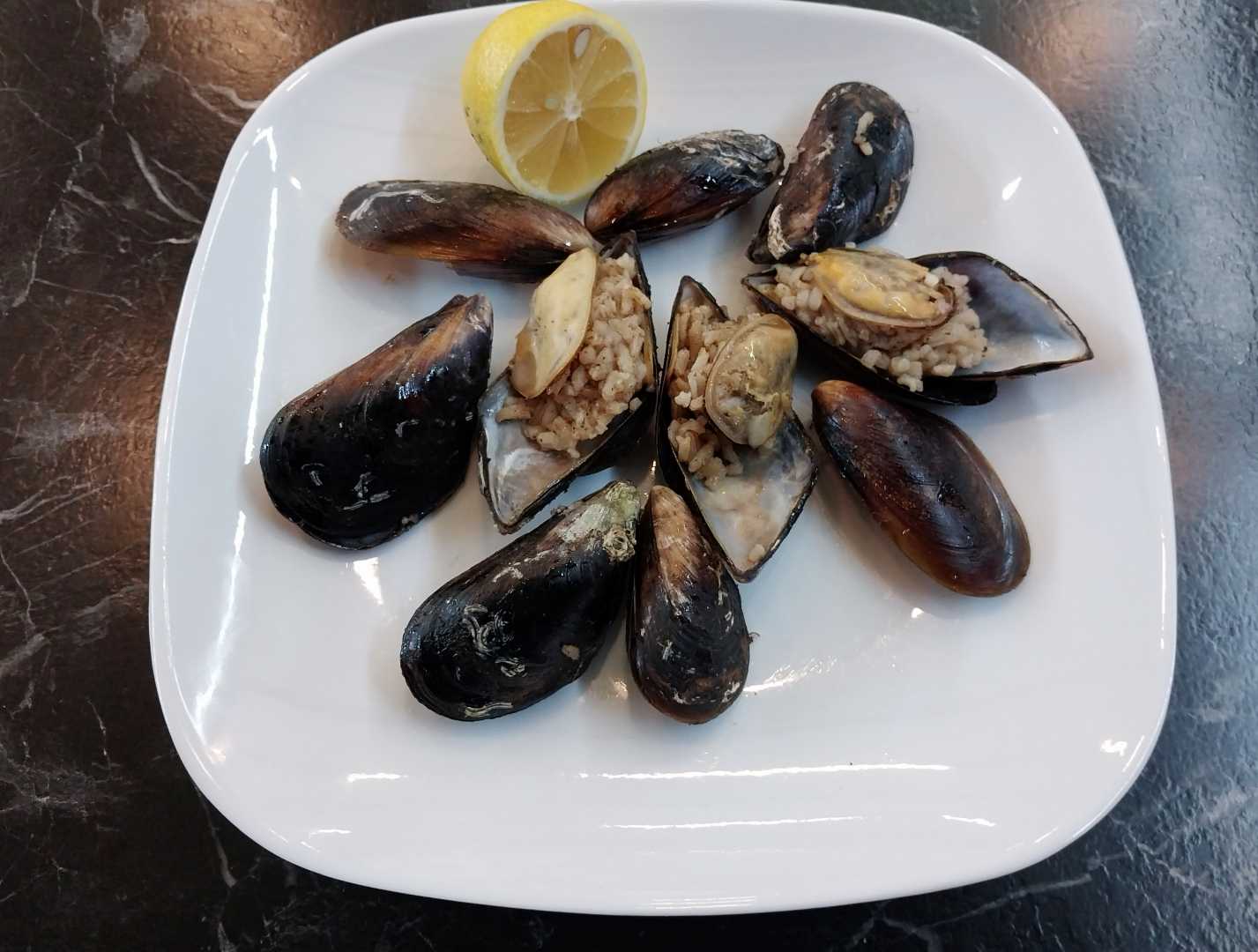 Midye Dolma