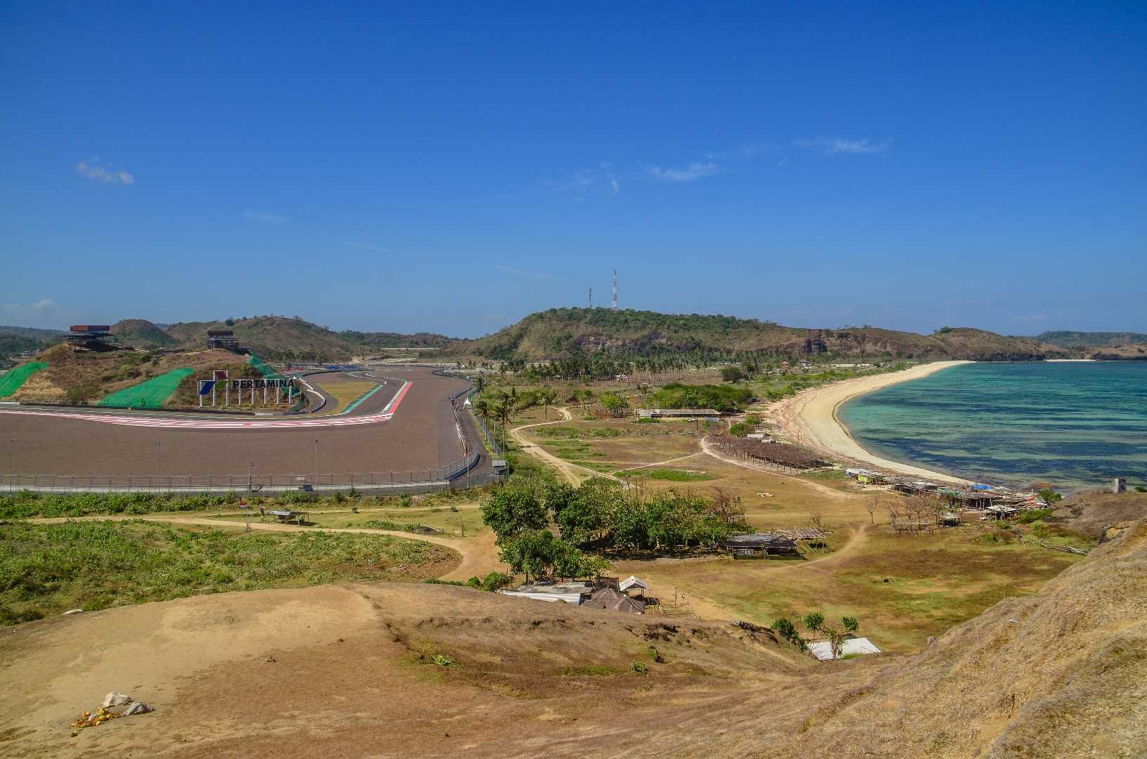 Mandalika dan Pantai