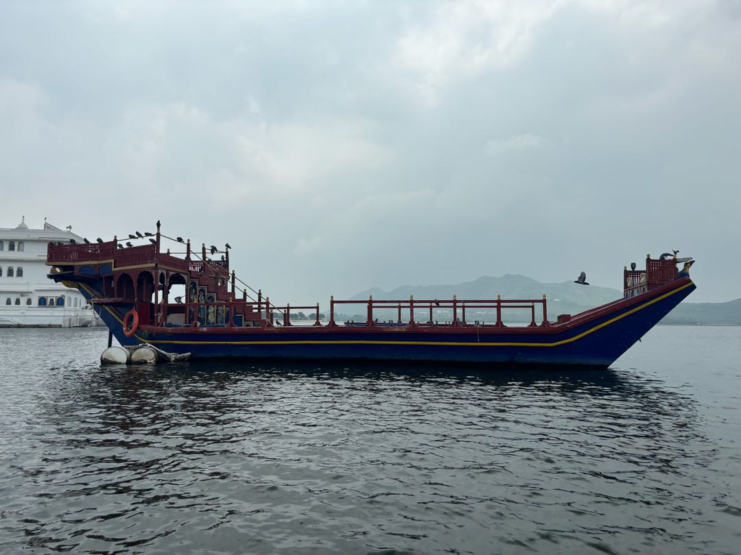 the boat in Pichola lake Udaypur