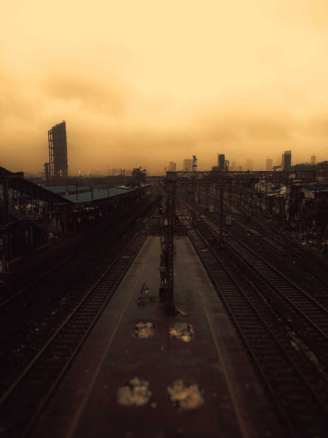📍bandra railway station