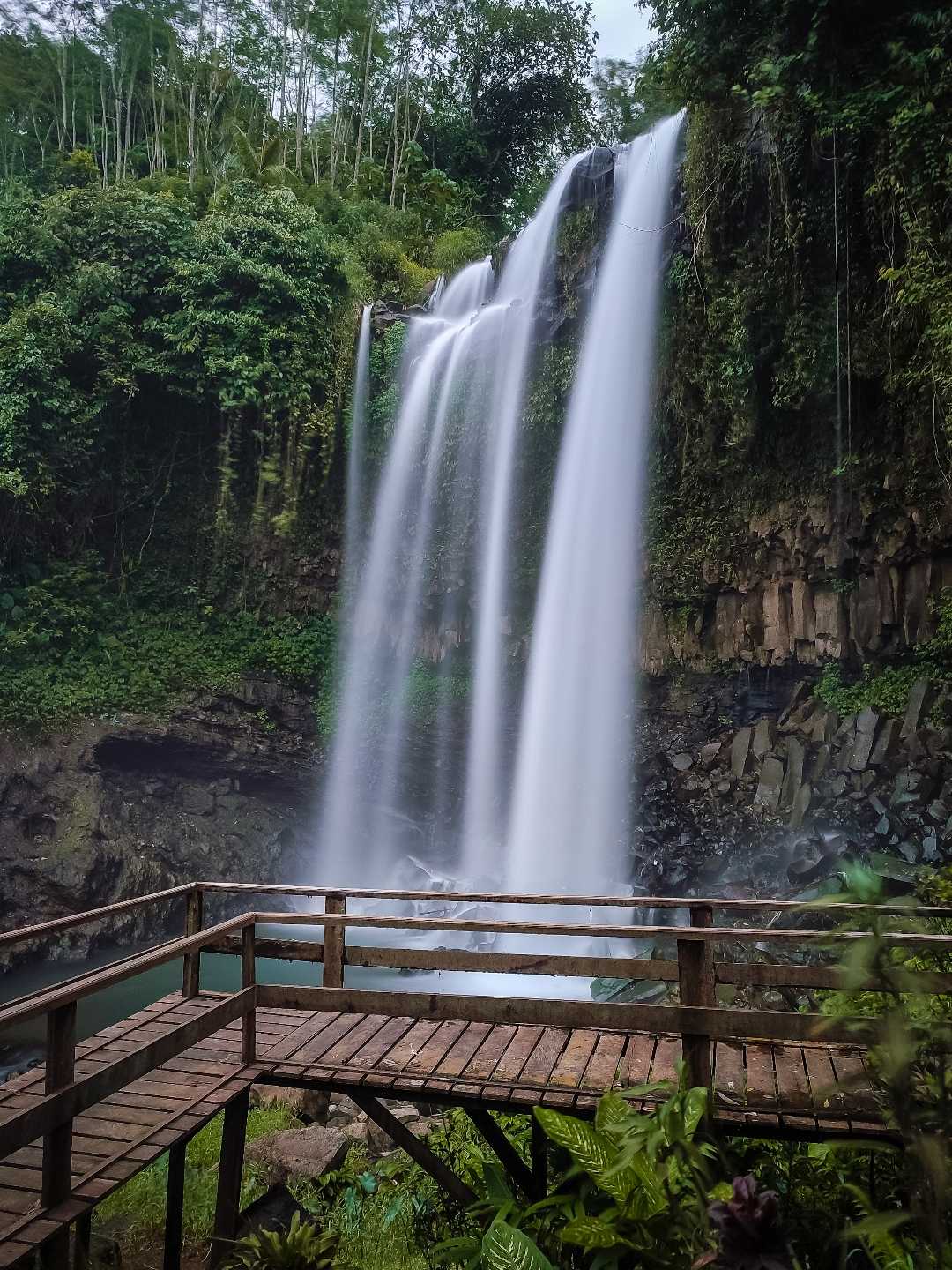 srengenge waterfall