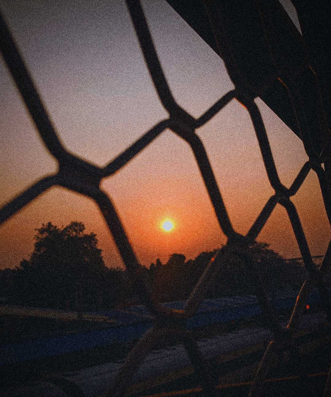 FRAME IN FRAME