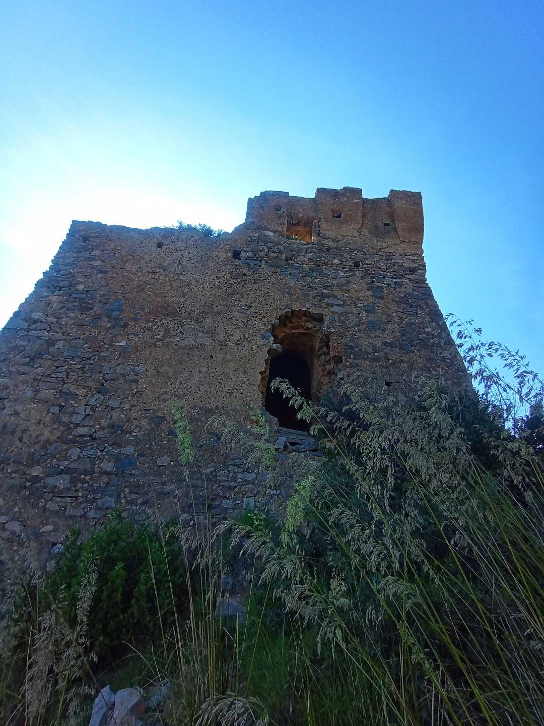 Old vigilance tower 🇮🇹👀🪖🚲