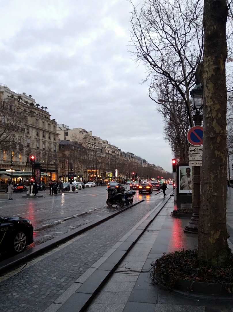 París