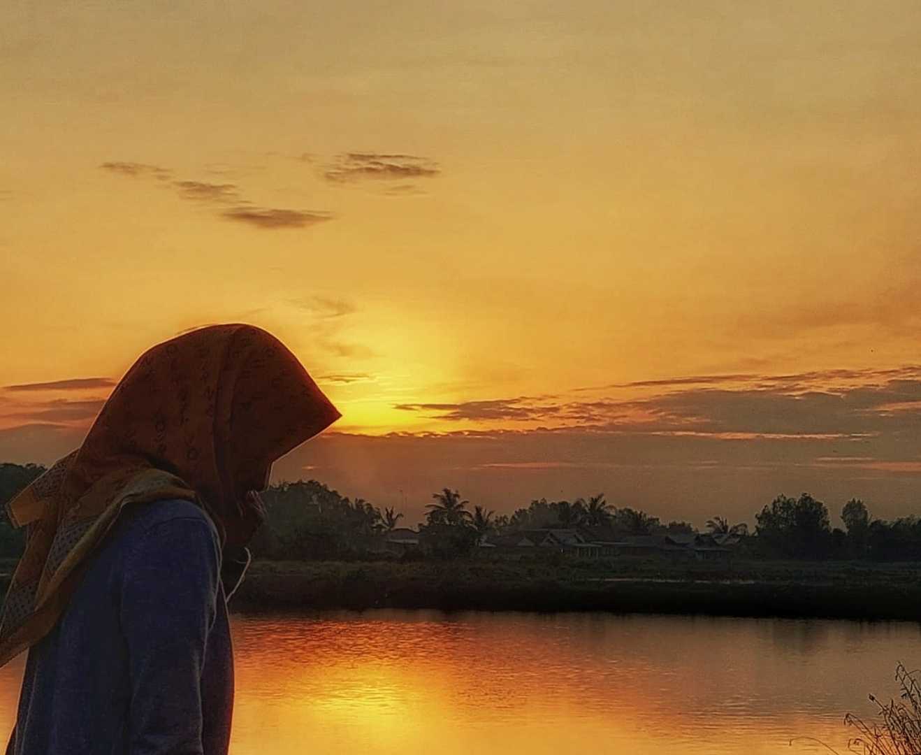 Sejenak Bersama Matahari