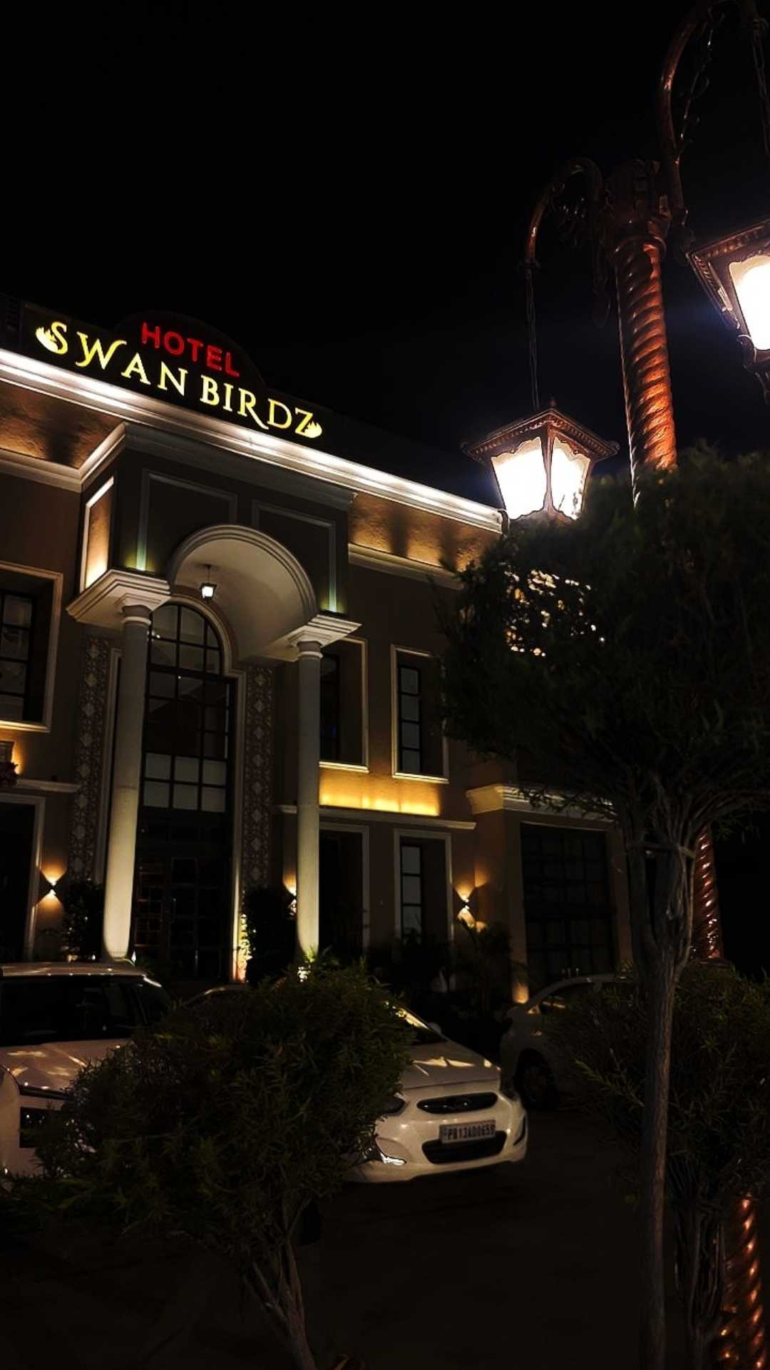 Swan Birdz Hotel