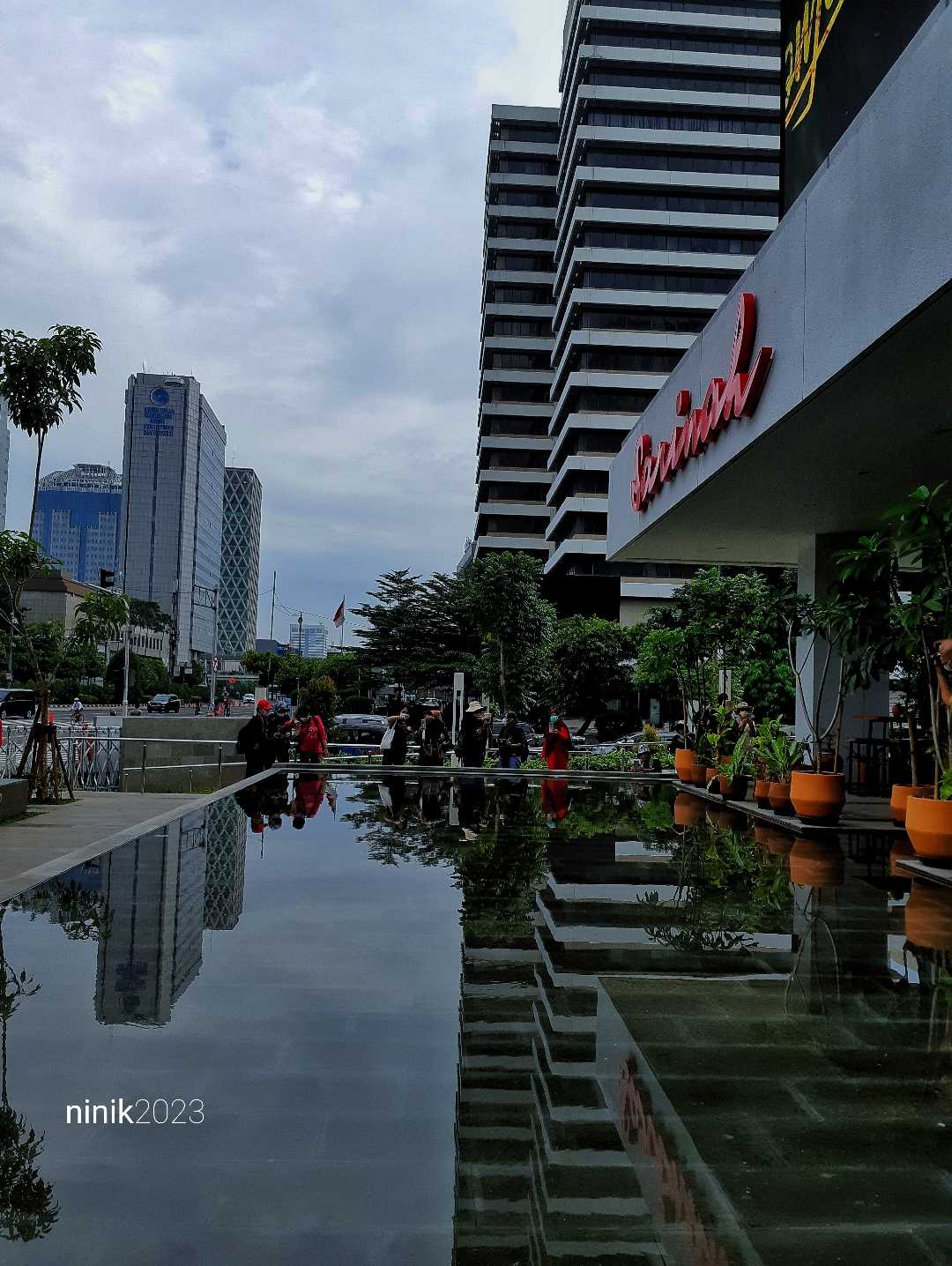 SARINAH THAMRIN 