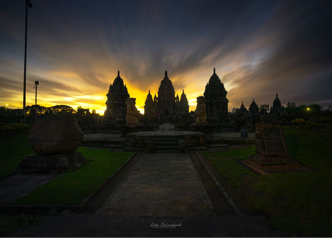 Sunset Candi Sewu
