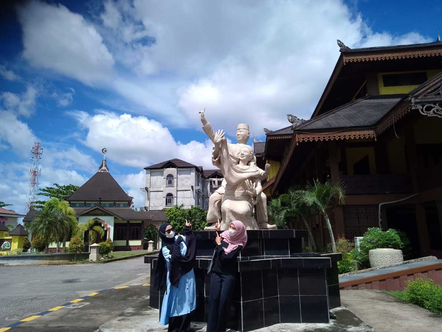 Rumah Adat Melayu Kalimantan Barat