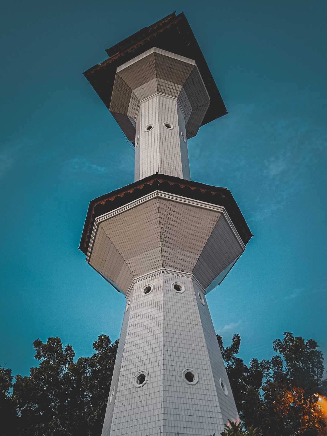 sejarah masjid agung serang