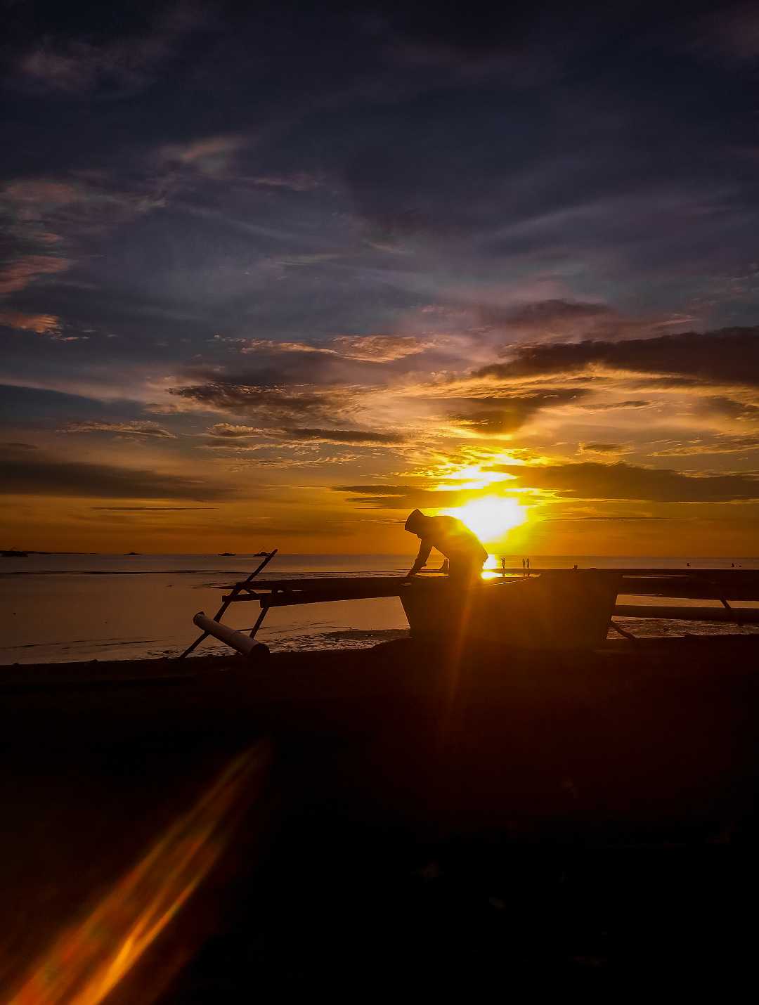 senja dan perahu
