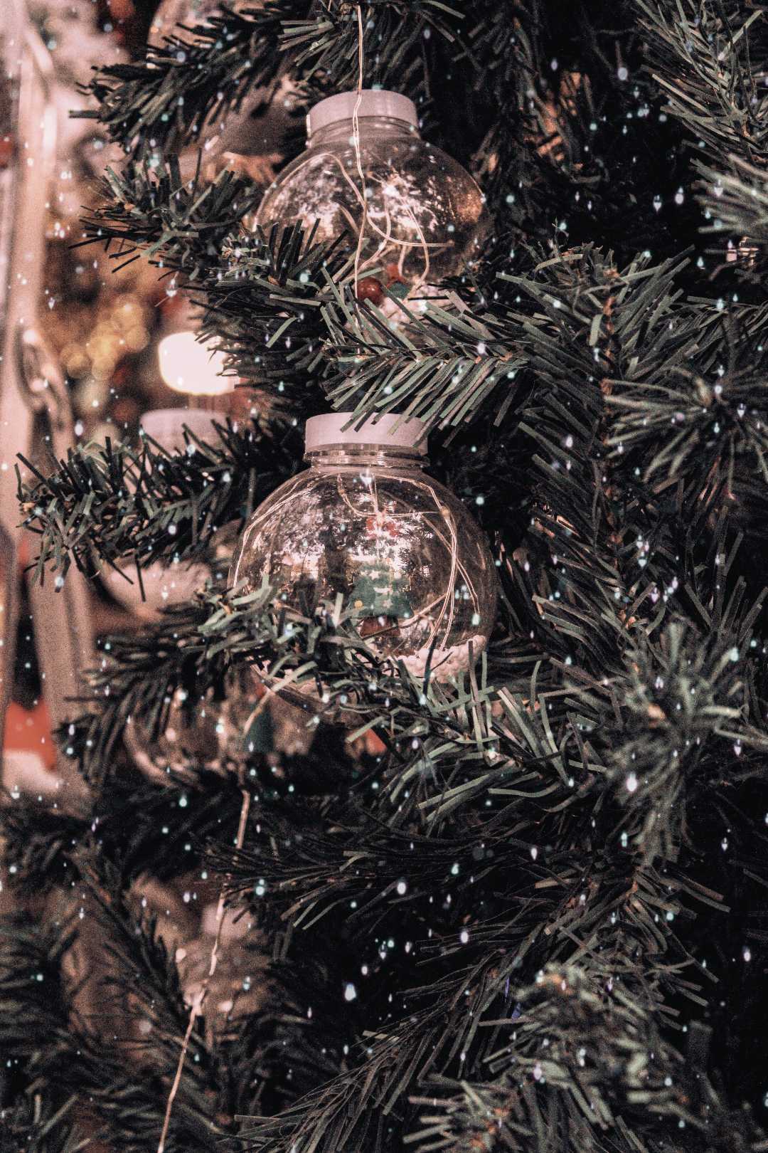 Merry Christmas .