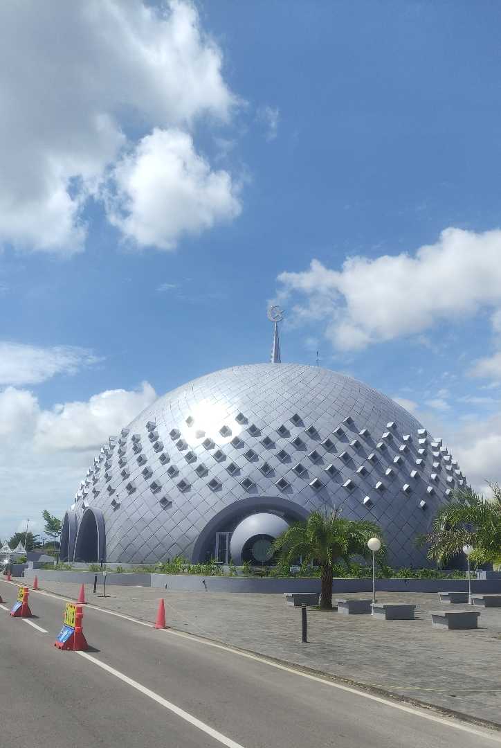 Masjid Agung Kubah Timah