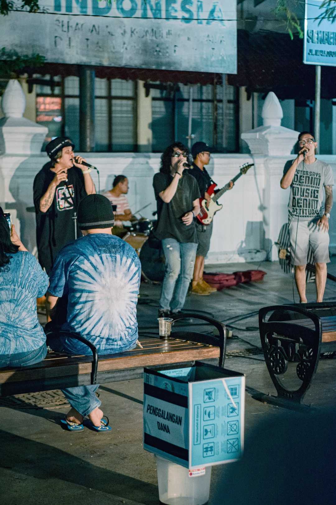 Konser Reggae, Penggalan Dana
