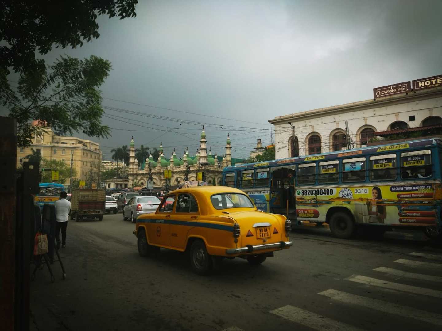 Dharmatala and Yellow Taxi 