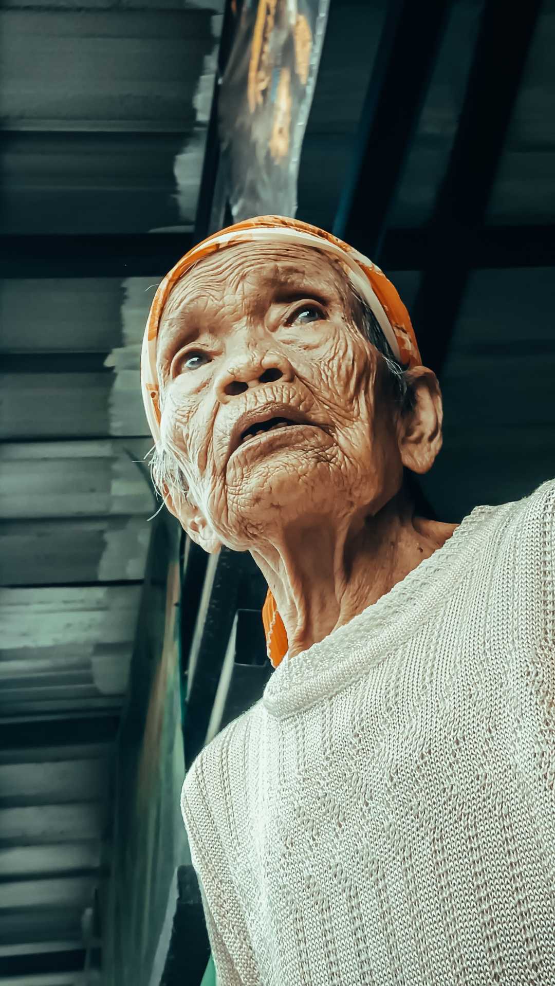 Human Interest - Ibu