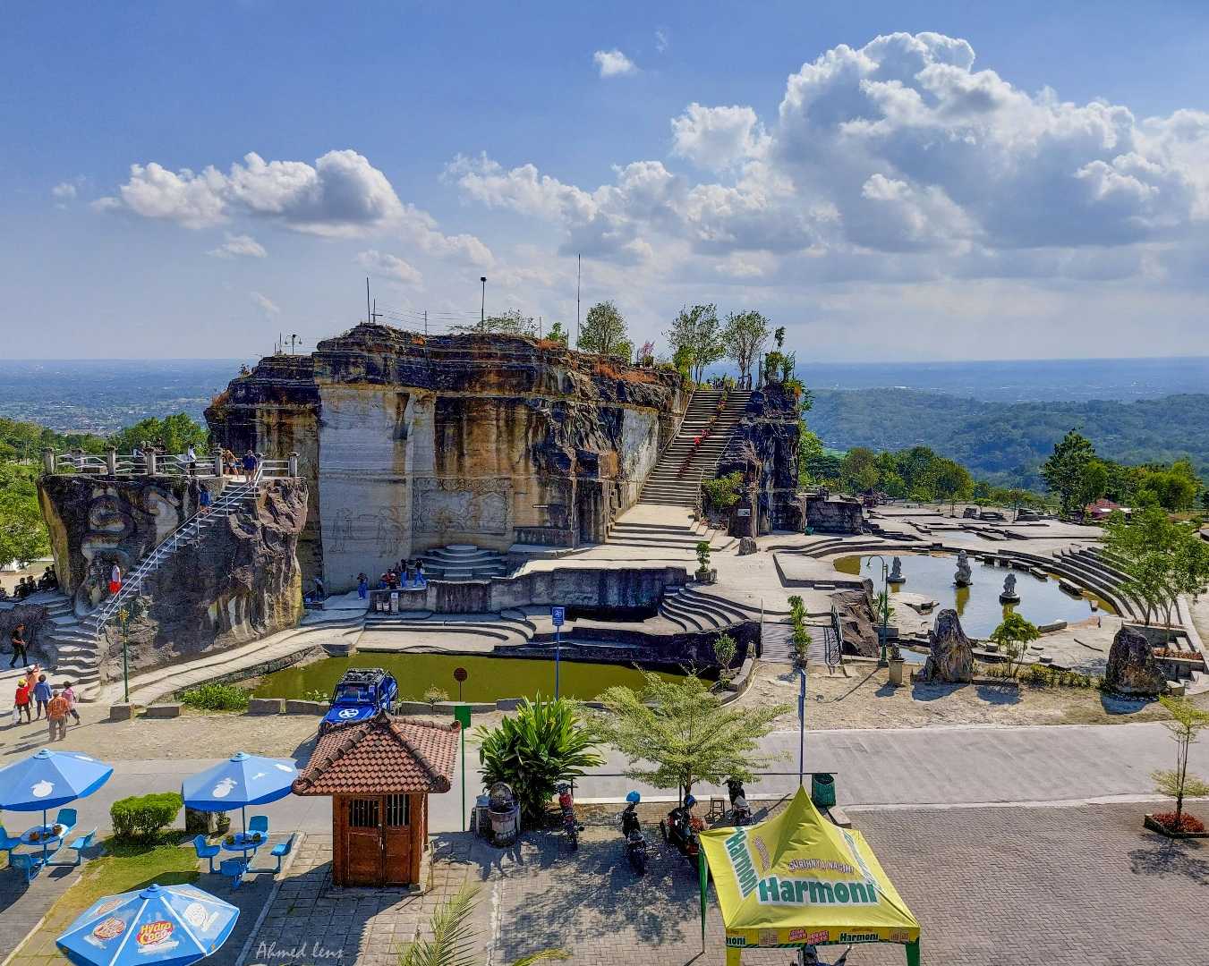 Wisata Tebing Breksi Yogyakarta