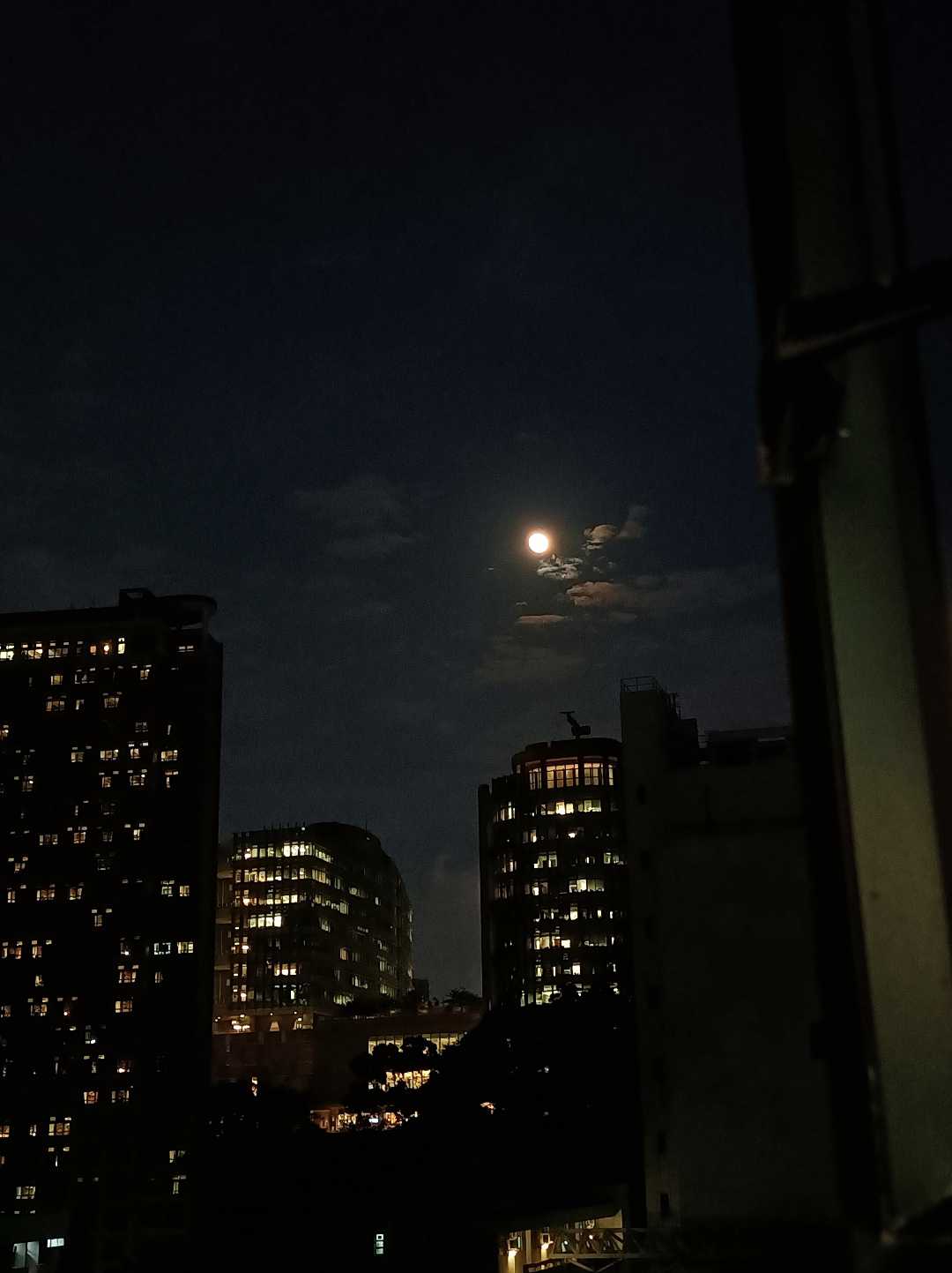 Full moon 