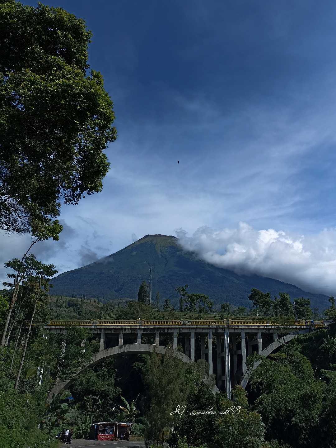 JEMBATAN SIGANDUL YANG FOTOGENIK DI TEMANGGUNG