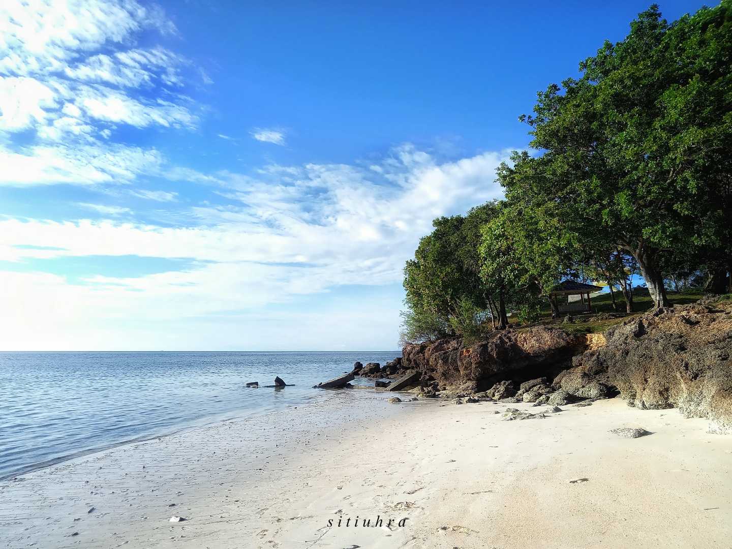 Pantai Pusat Laut