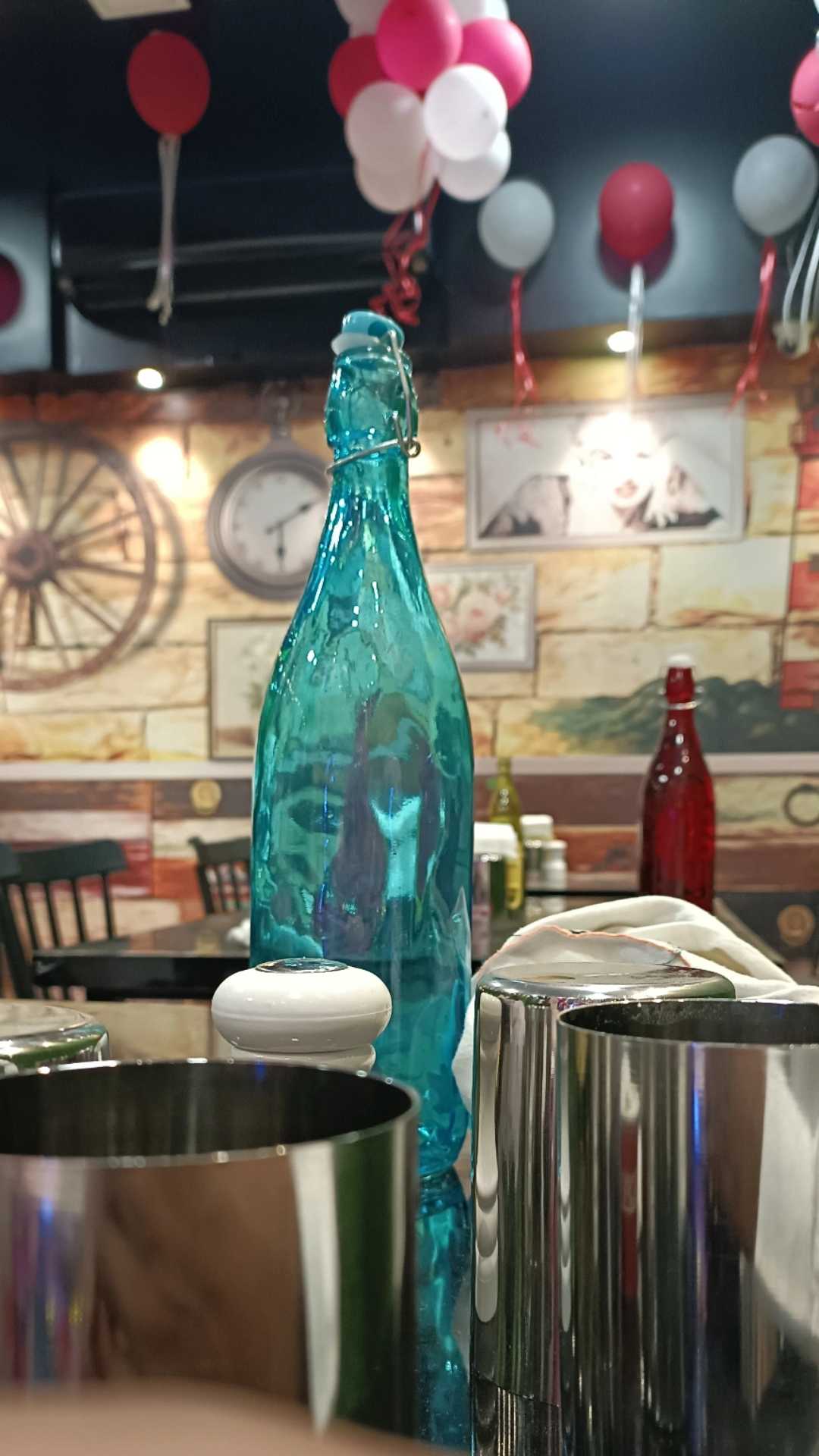 Zuba Restaurant and Cafe 