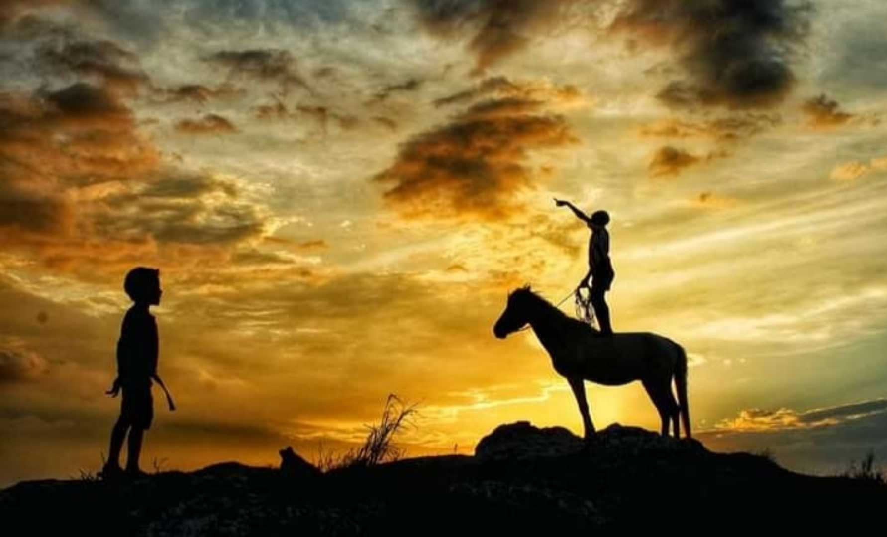Senja Di Bukit Tanarara 