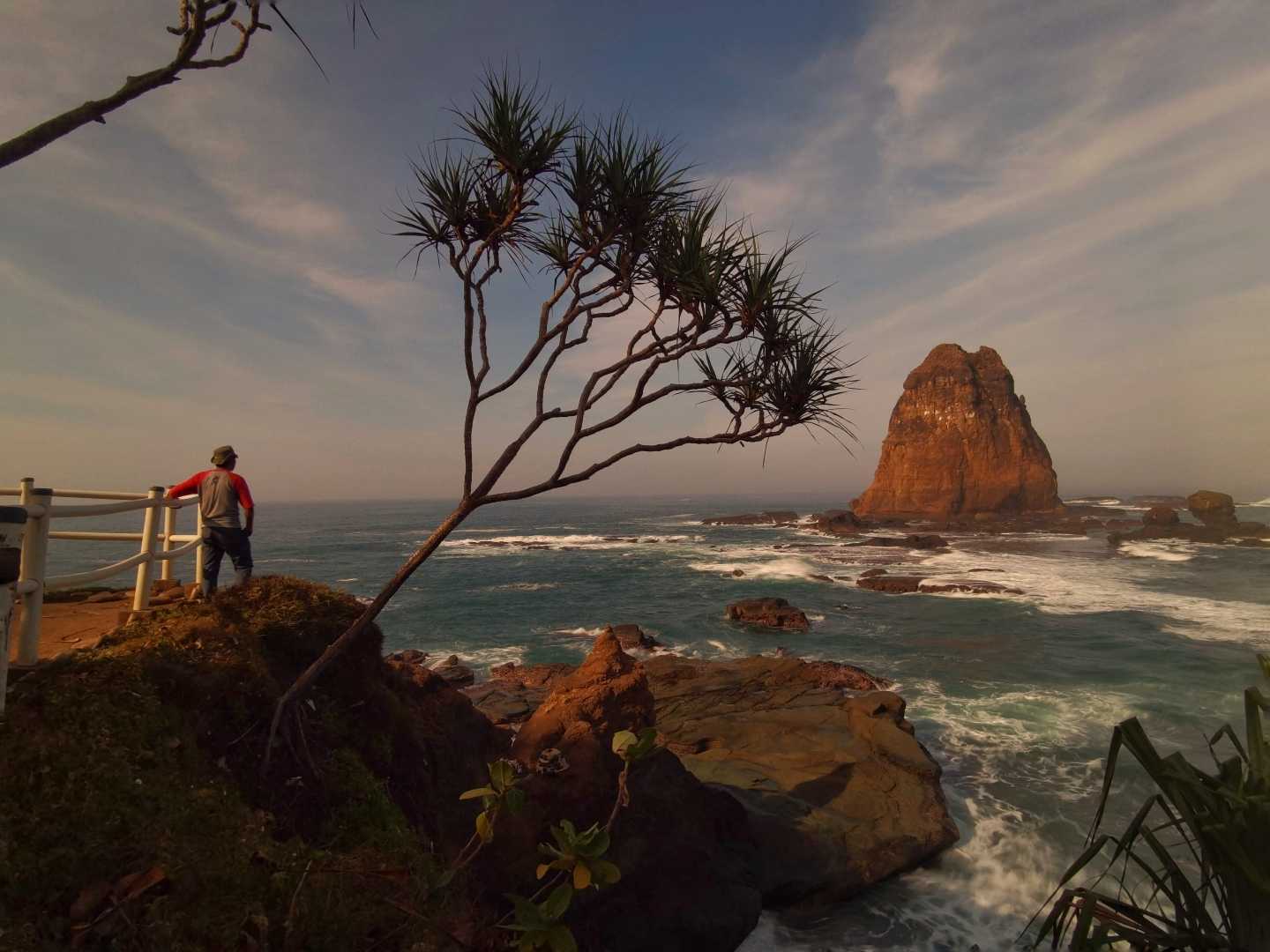 indahnya Tanjung Papuma 