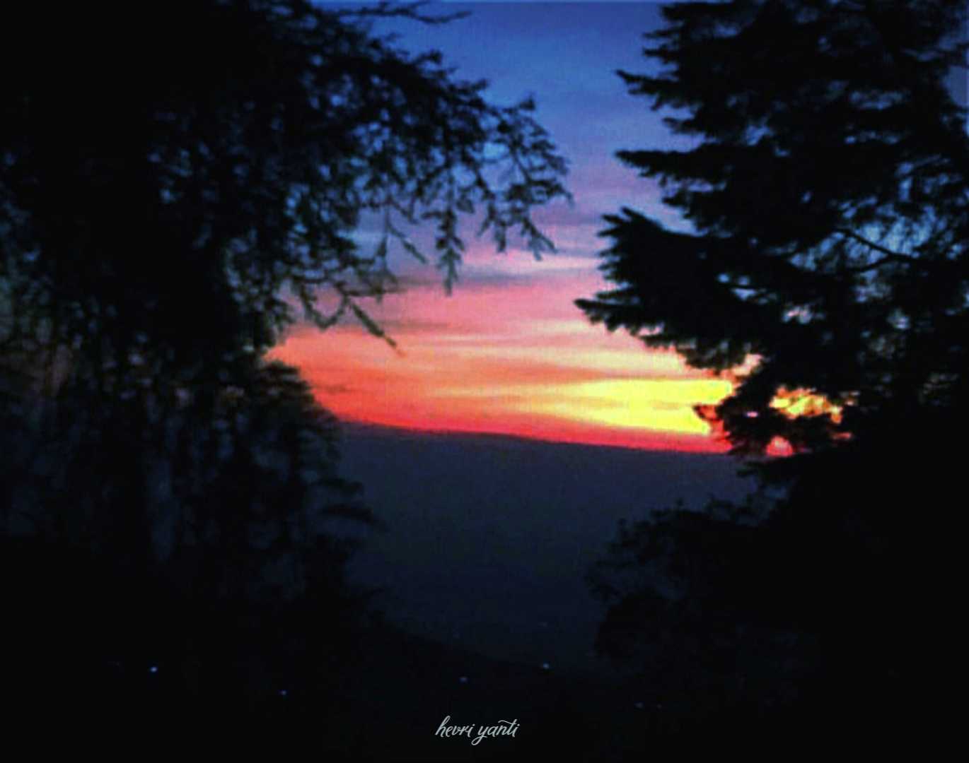The beauty of Golden Sunrise at Sikunir Dieng
