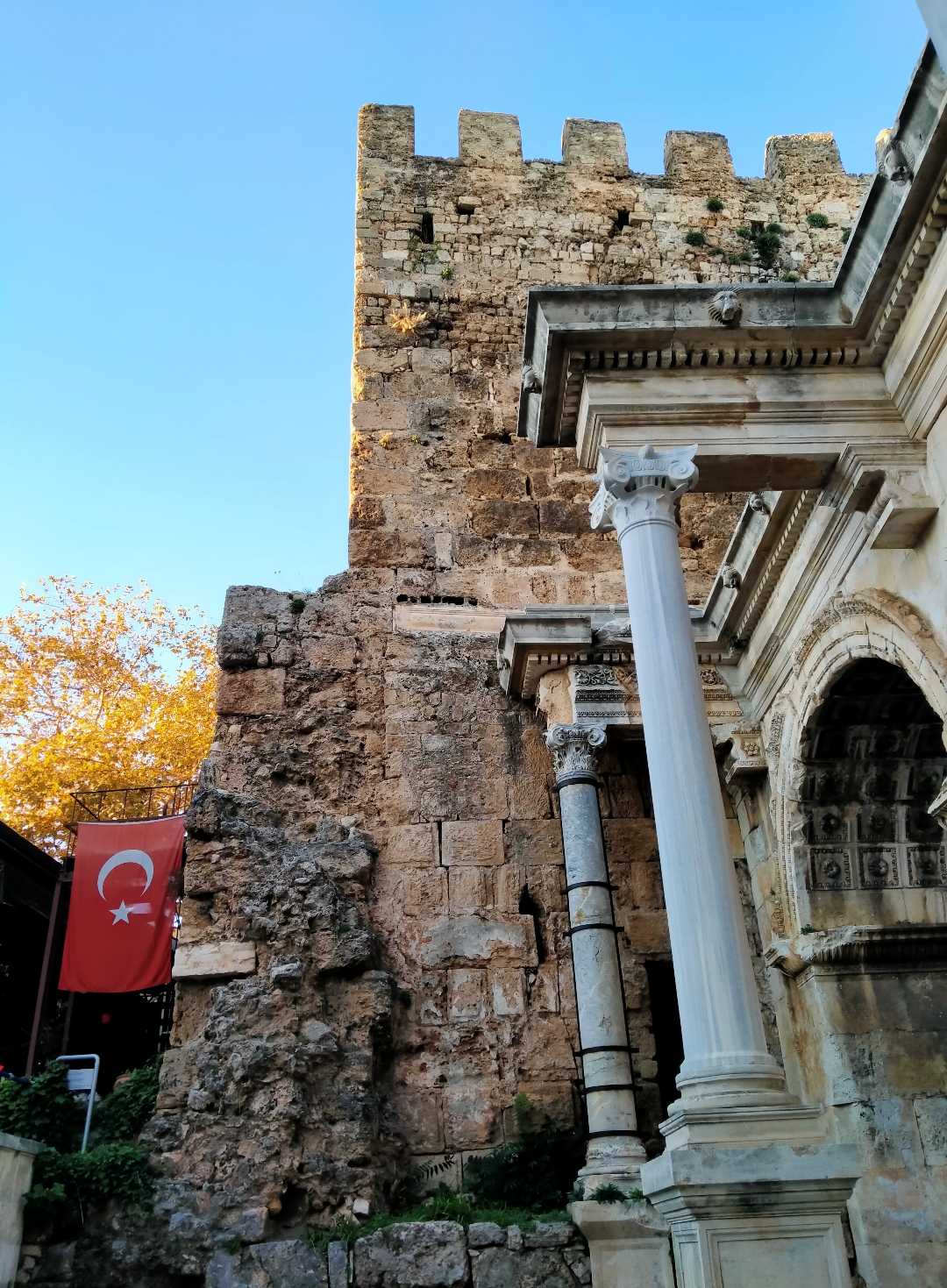 üçkapılar