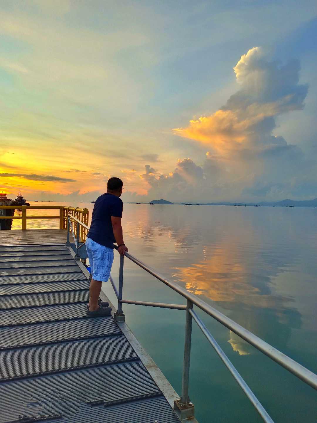 sedanau floating port - Natuna