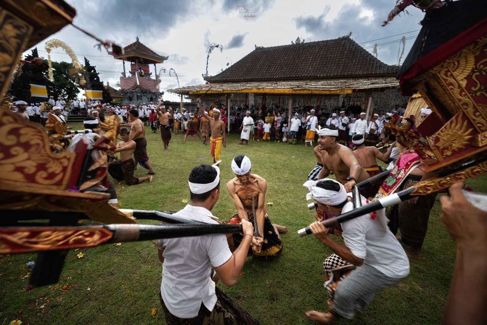Ngusaba Gede Tradition