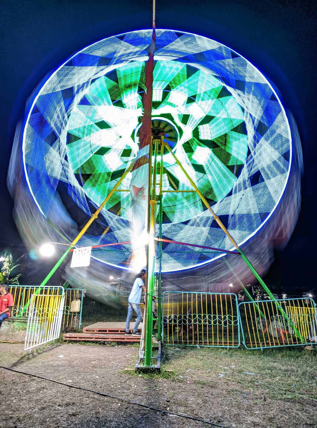Bianglala Pasar Malam