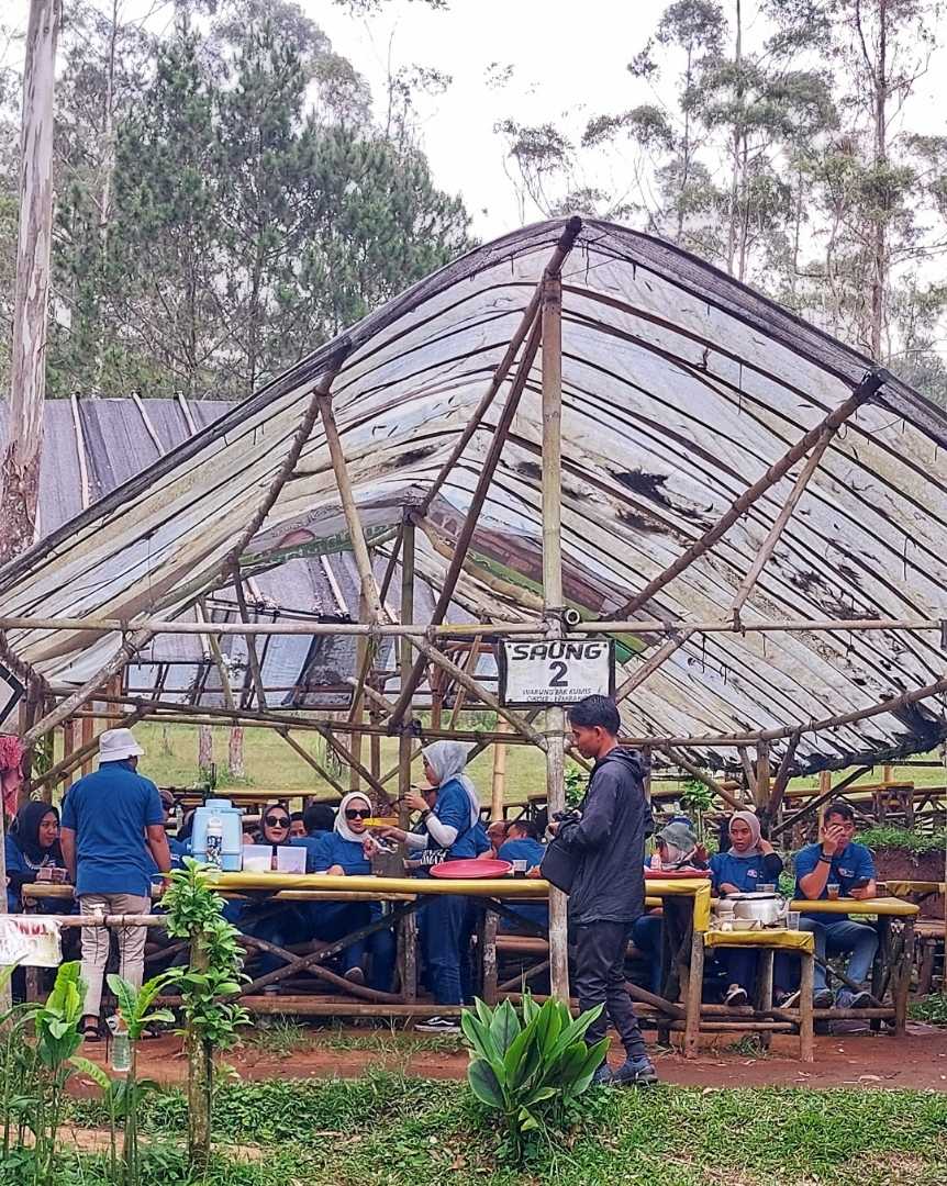 Titik kumpul istirahat Saung 2