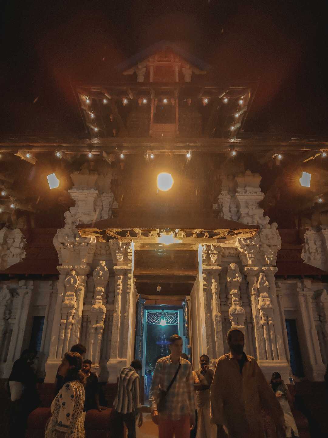 Sree Poornathrayeesa Temple 