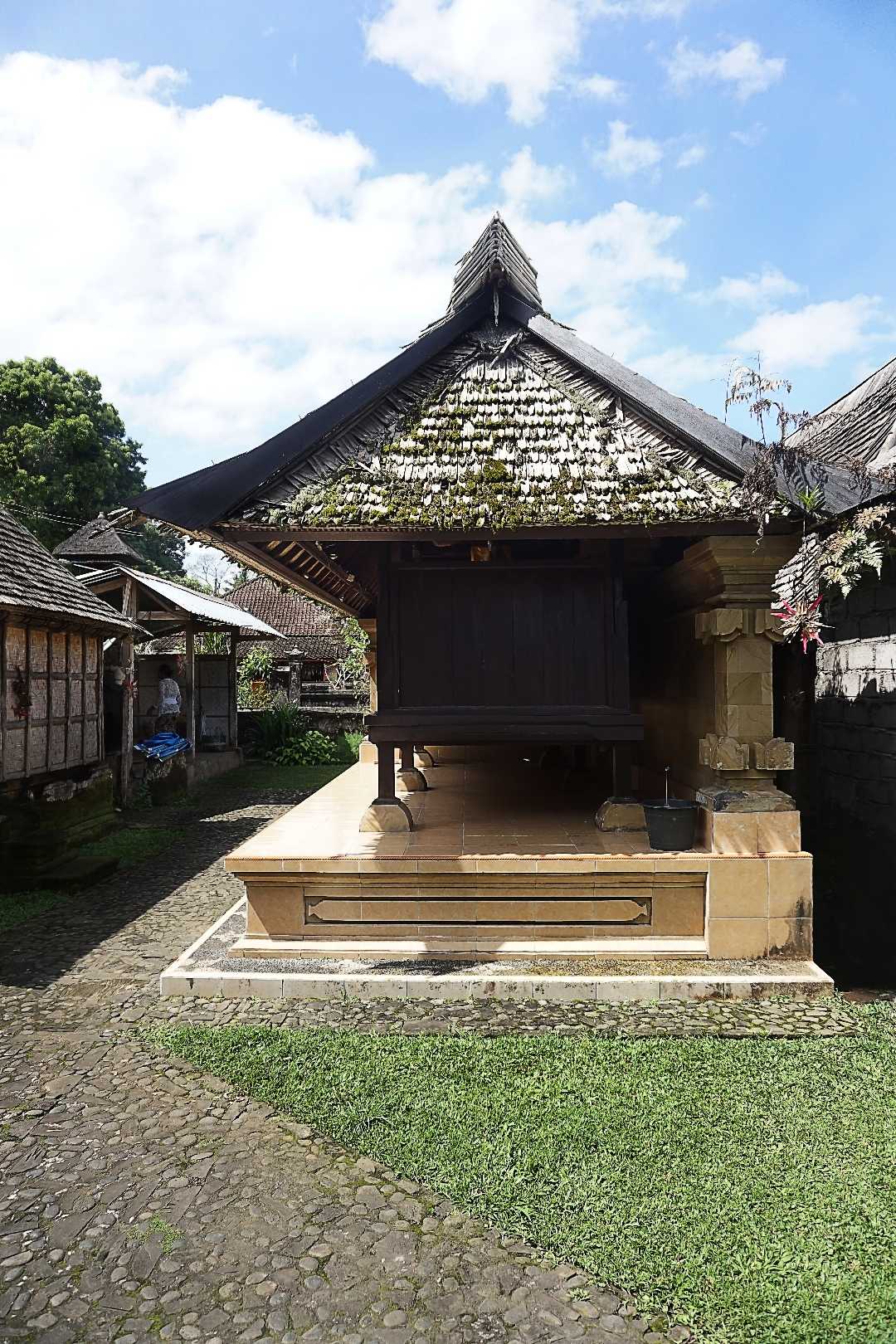 Rumah Adat