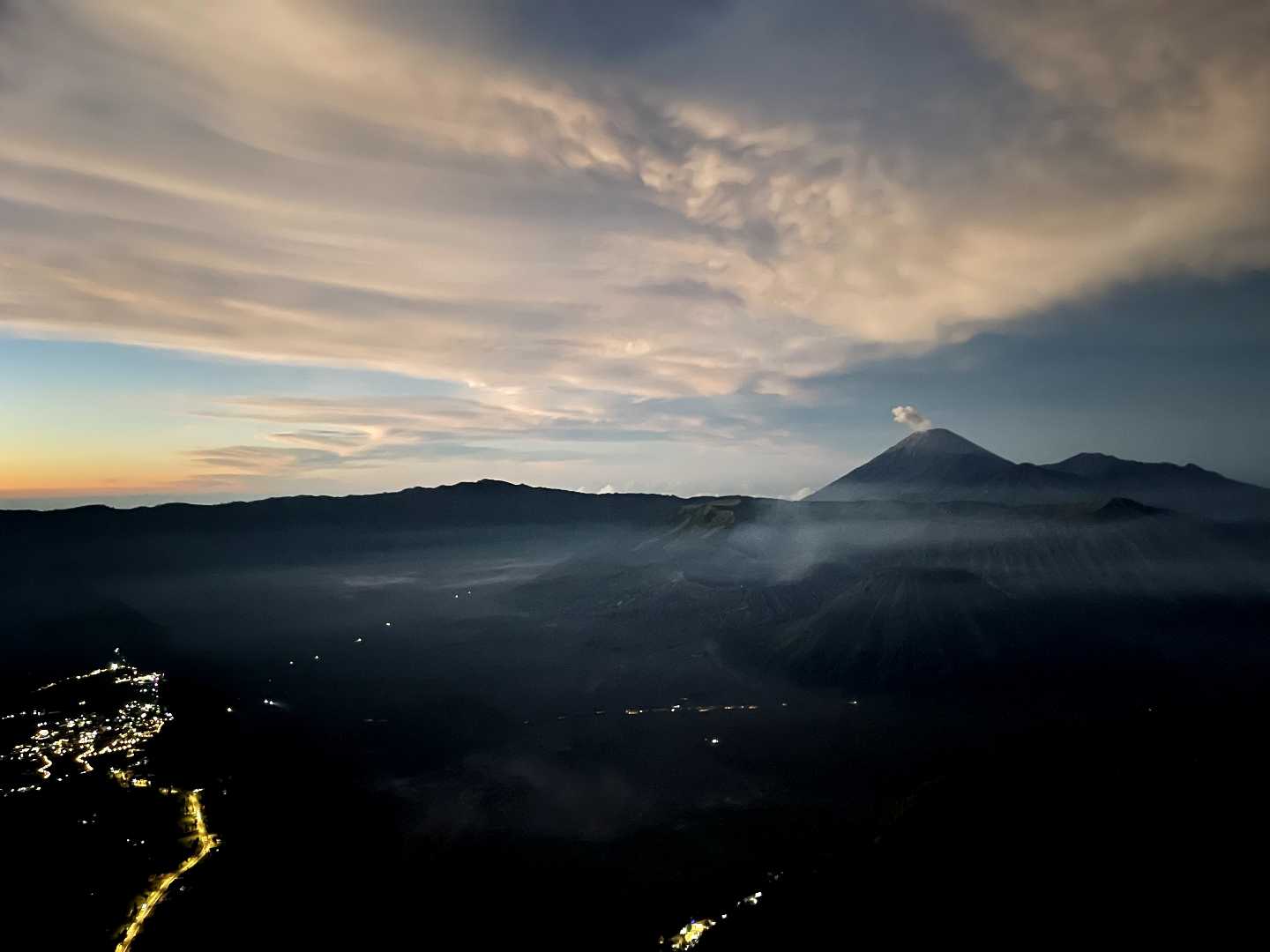 Melihat keindahan gunung bromo