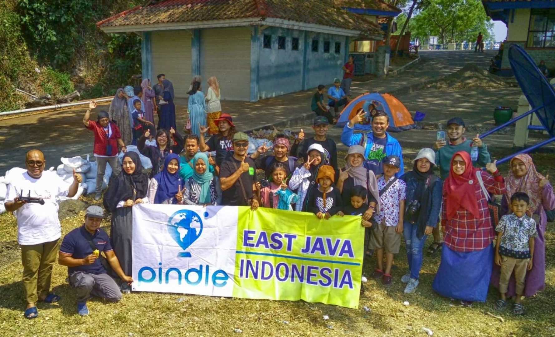 "MEET LOCALS PINDLE JAWA TIMUR"