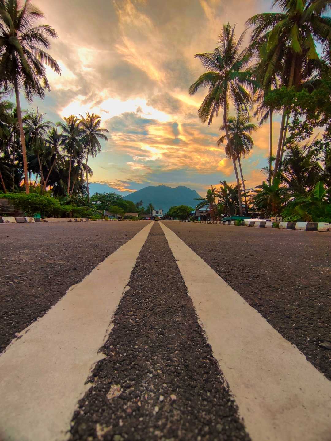 jalan menuju rumah