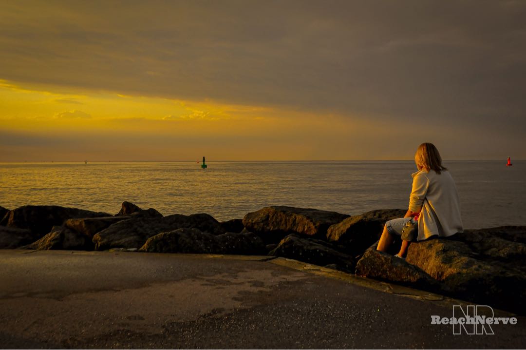 daydream, enjoy or think….