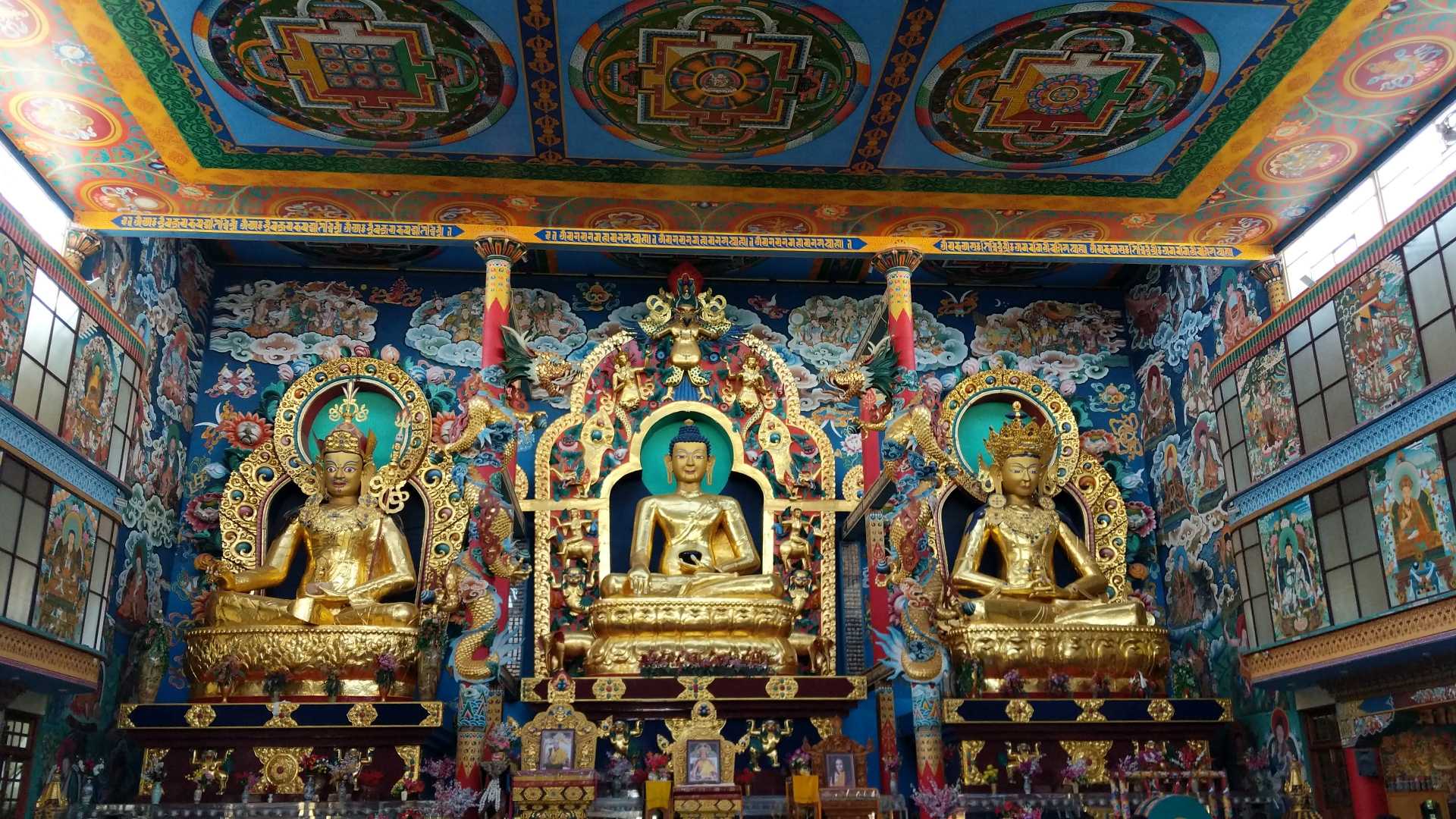 Namdroling Monastery Golden Temple 
