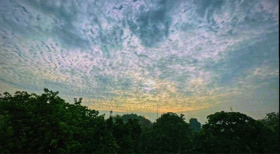 waiting for the clouds to move on 🌧 