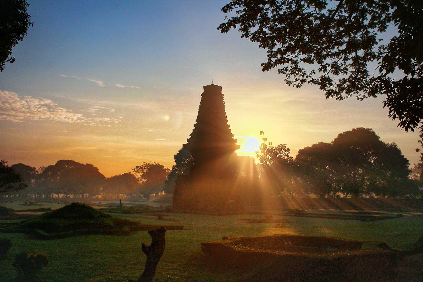 Bajang Ratu Temple