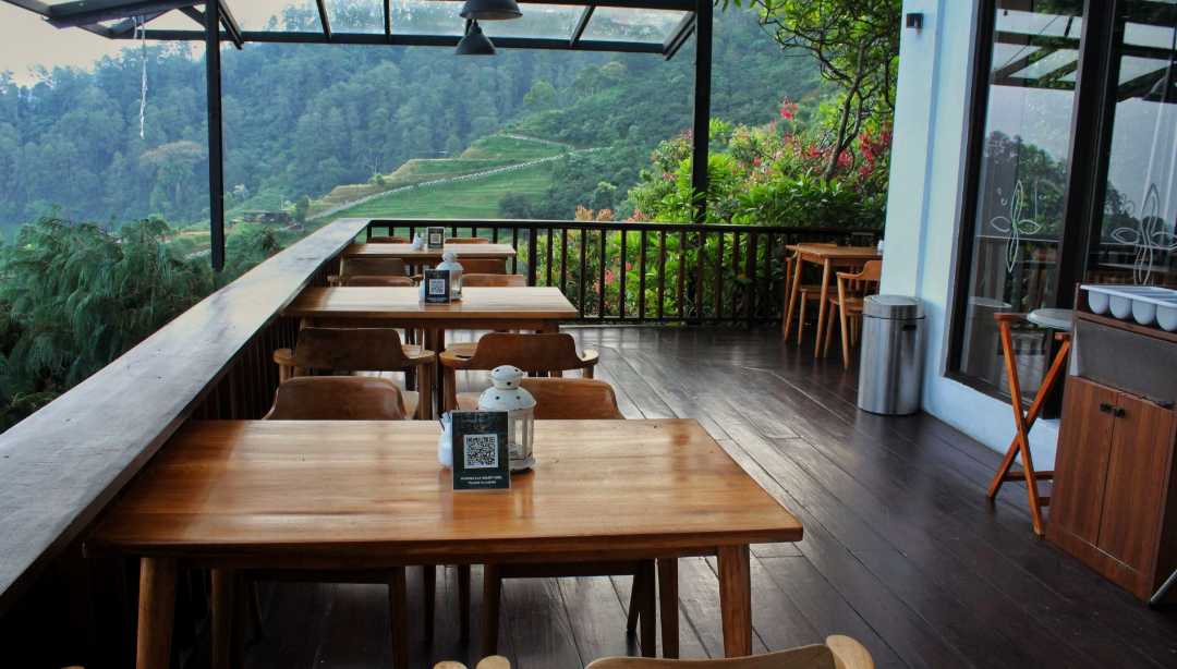 Damar Langit Resort