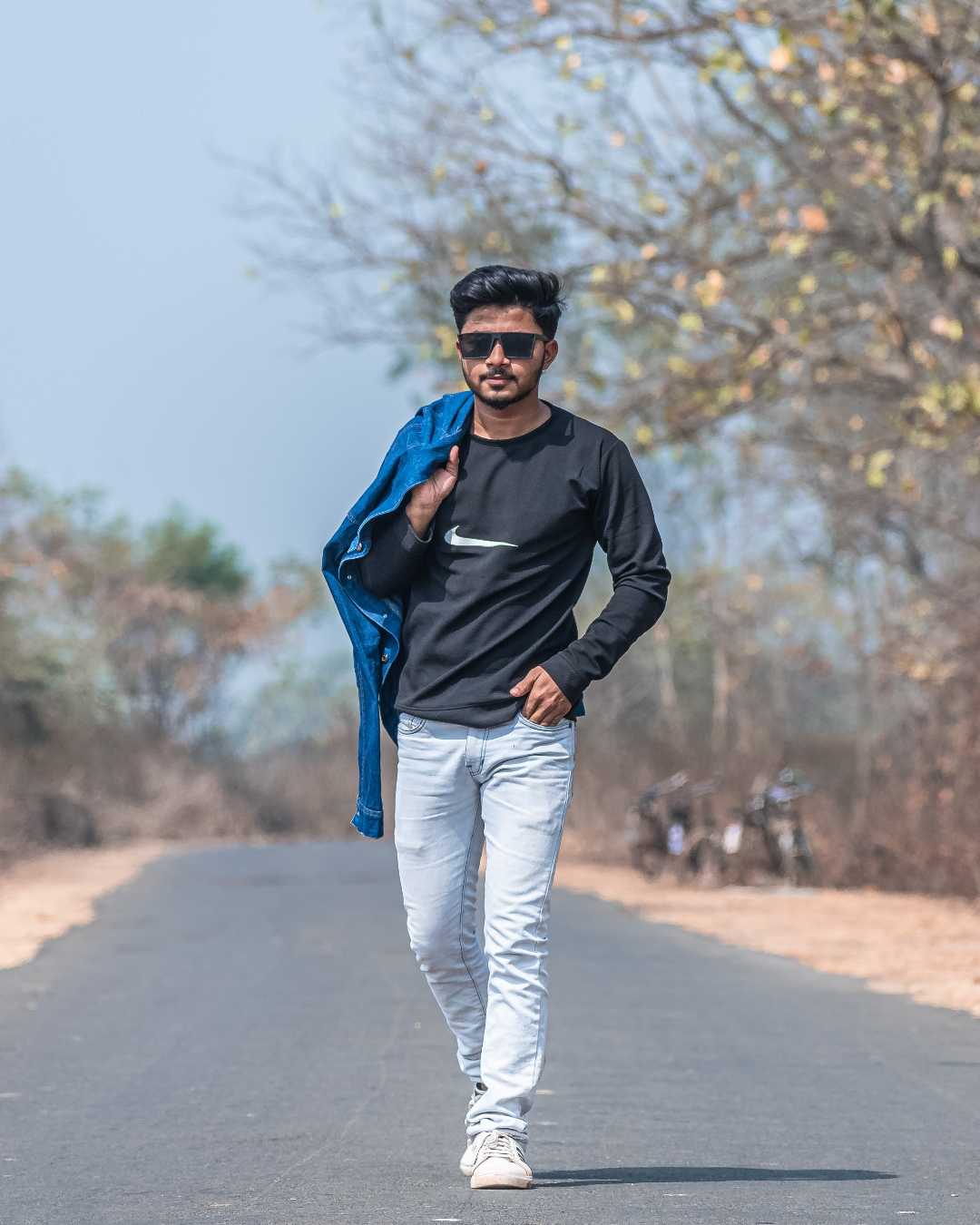 🚶POSE🚶