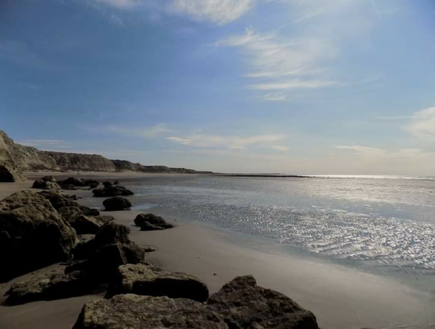 Las Grutas. Piedras coloradas 